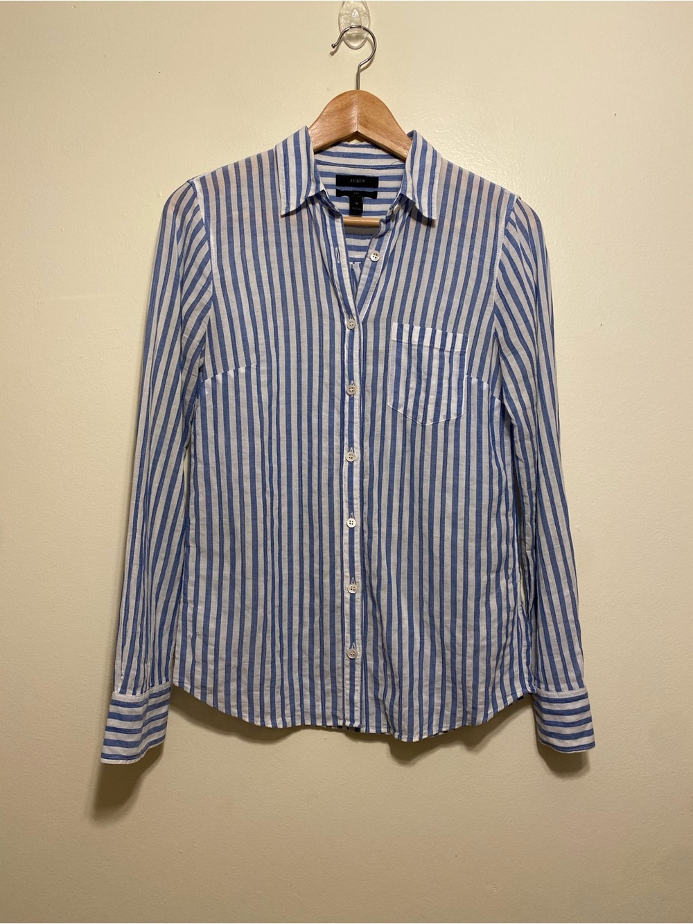 J. Crew BOY Blue and White Vertical Stripe Button-Down Shirt. Size 0 Style A5401